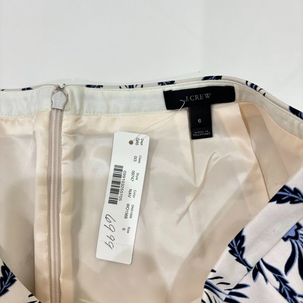 J Crew Floral Navy White Floral Mini Pencil Skirt Sz 6 Career Office Feminine - Picture 5 of 10